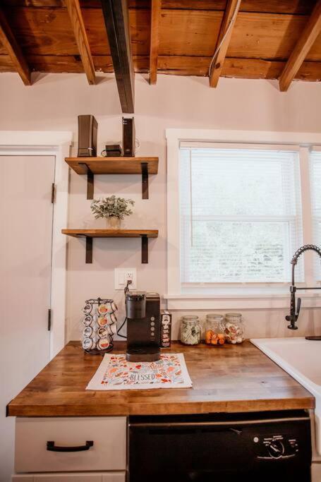 The Turquoise Door Modern Rustic In Town Of Lexingtonヴィラ エクステリア 写真